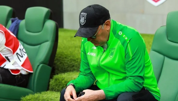 Бердыев вернулся из-за границы после неудач. «Сочи» доверился бывшему чемпиону