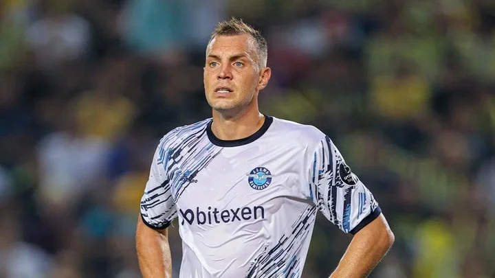 Артем Дзюба не смог забить во втором матче подряд за «Адана Демирспор» Артем Дзюба не смог забить во втором матче подряд за «Адана Демирспор»