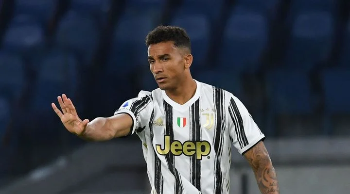 Данило: «Мы уступаем десять очков лидеру Серии А. Такая команда, как «Ювентус», всегда должна стремиться к максимуму, к победе» Данило: «Мы уступаем десять очков лидеру Серии А. Такая команда, как «Ювентус», всегда должна стремиться к максимуму, к победе»