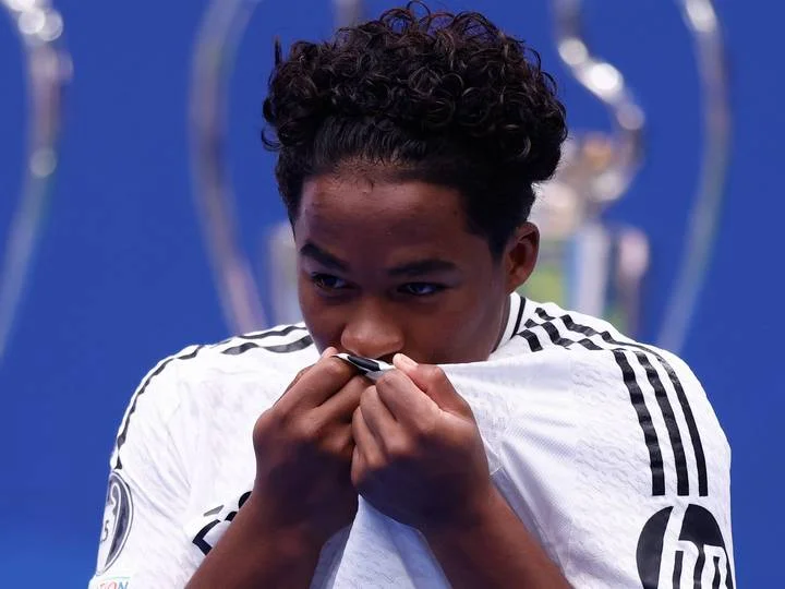 Роберто Карлос: «Эндрик – очень разносторонне развитый игрок. Перейти в «Реал» было для него лучшим решением» Роберто Карлос: «Эндрик – очень разносторонне развитый игрок. Перейти в «Реал» было для него лучшим решением»