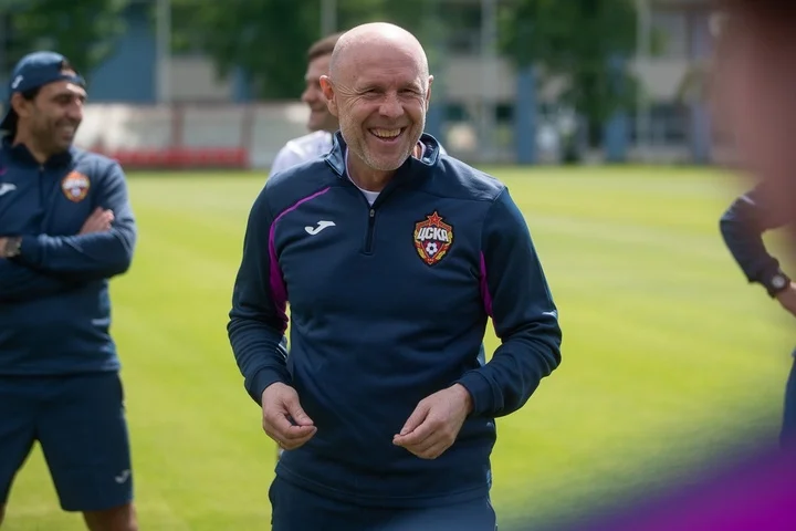 Владимир Федотов перед матчем с «Уралом»: «Футболисты и тренеры серьезно готовятся к каждой игре вне зависимости от ее статуса» Владимир Федотов перед матчем с «Уралом»: «Футболисты и тренеры серьезно готовятся к каждой игре вне зависимости от ее статуса»