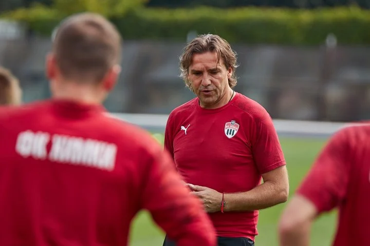 Сергей Юран: «Внизу таблицы Мир РПЛ есть конкуренция. Нет явных аутсайдеров, кроме «Химок», которые падают с космической скоростью вниз» Сергей Юран: «Внизу таблицы Мир РПЛ есть конкуренция. Нет явных аутсайдеров, кроме «Химок», которые падают с космической скоростью вниз»