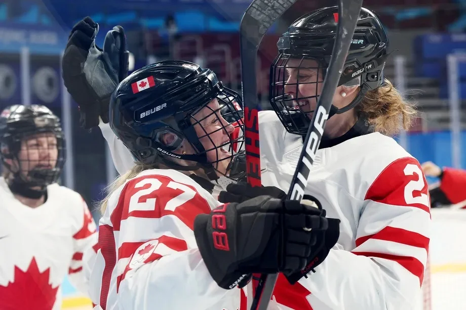 Канадки разгромили обидчиц россиянок в полуфинале хоккейного турнира на Олимпийских играх Канадки разгромили обидчиц россиянок в полуфинале хоккейного турнира на Олимпийских играх