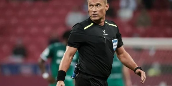 Мостовой о Безбородове: «Отстранили и отстранили. Нужно соблюдать закон» Мостовой о Безбородове: «Отстранили и отстранили. Нужно соблюдать закон»