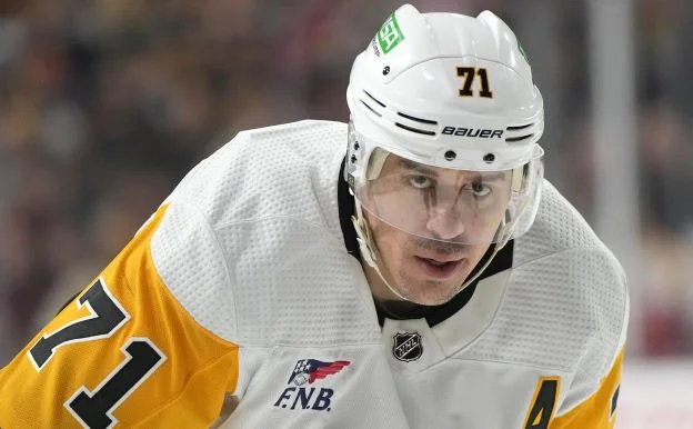 Плотников – о 500 голах Малкина: Только единицам дано до такого дойти, желаю забить еще столько же Плотников – о 500 голах Малкина: Только единицам дано до такого дойти, желаю забить еще столько же