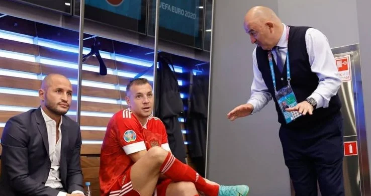 В Копенгагене будет жарко. Черчесов перегрузил команду, бегают много, а свежести пока нет В Копенгагене будет жарко. Черчесов перегрузил команду, бегают много, а свежести пока нет