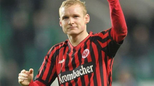 Роде после 3:2 с «Барселоной»: «10 лет назад «Айнтрахт» играл во второй Бундеслиге» Роде после 3:2 с «Барселоной»: «10 лет назад «Айнтрахт» играл во второй Бундеслиге»