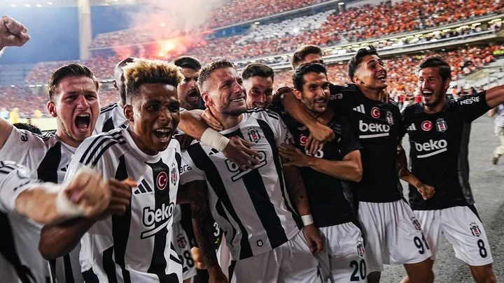 «Бешикташ» стал обладателем Суперкубка Турции, разгромив «Галатасарай» 5:0 «Бешикташ» стал обладателем Суперкубка Турции, разгромив «Галатасарай» 5:0