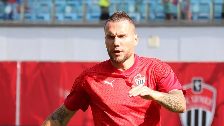 Франк Артига: «Заболотный – пример для всех. Мне всегда нравились игроки, которые могут дать максимальную борьбу на поле» Франк Артига: «Заболотный – пример для всех. Мне всегда нравились игроки, которые могут дать максимальную борьбу на поле»