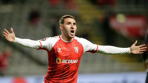 «Брага» обыгрывает «Монако» в ответном матче 1/8 ЛЕ. После первого тайма счет 1:0