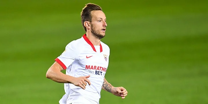 Ракитич вспомнил о чувствах после 6:1 с ПСЖ: «Барселона» почувствовала превосходство над остальными» Ракитич вспомнил о чувствах после 6:1 с ПСЖ: «Барселона» почувствовала превосходство над остальными»