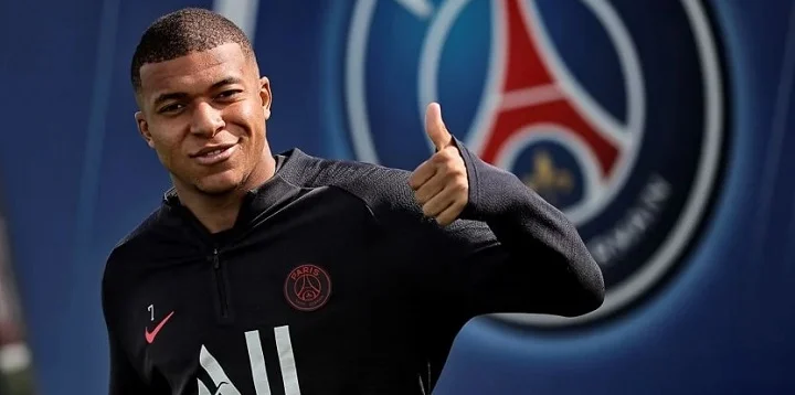 Брат Мбаппе дебютировал за ПСЖ Брат Мбаппе дебютировал за ПСЖ