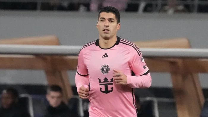 Суарес завершит карьеру в сборной Уругвая после матча квалификации ЧМ-2026 с Парагваем Суарес завершит карьеру в сборной Уругвая после матча квалификации ЧМ-2026 с Парагваем