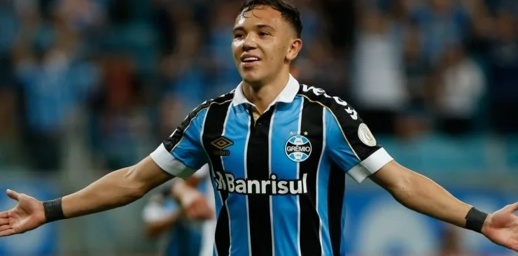 20 млн евро за «мушкетёра». «Зенит» нашёл замену для Дриусси и Азмуна 20 млн евро за «мушкетёра». «Зенит» нашёл замену для Дриусси и Азмуна