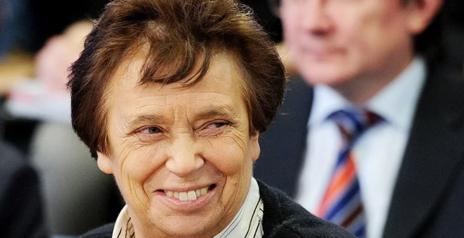 Анна Дмитриева о травме Медведева: «Пусть сделает себе эту операцию. Не тот год, чтобы ему хотелось играть» Анна Дмитриева о травме Медведева: «Пусть сделает себе эту операцию. Не тот год, чтобы ему хотелось играть»