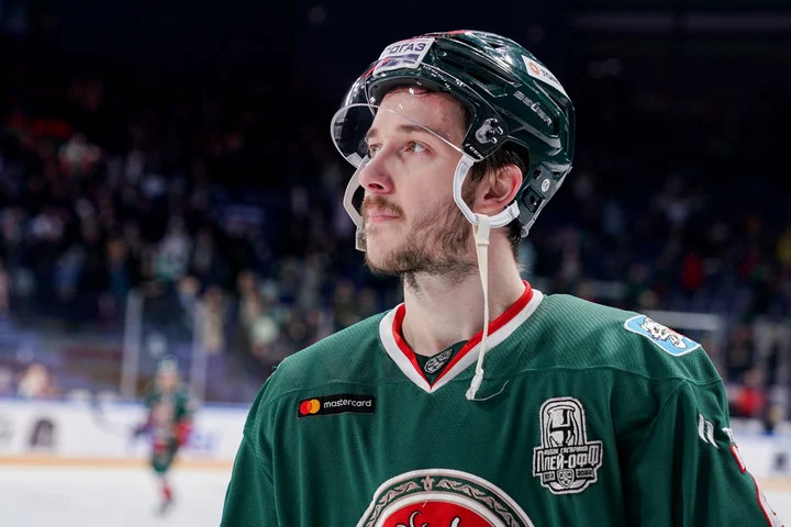 Генменеджер «Ак Барса» Марат Валиуллин: «Уход Станислава Галиева был потерей для нас, и мы долгое время вели работу по его возвращению» Генменеджер «Ак Барса» Марат Валиуллин: «Уход Станислава Галиева был потерей для нас, и мы долгое время вели работу по его возвращению»