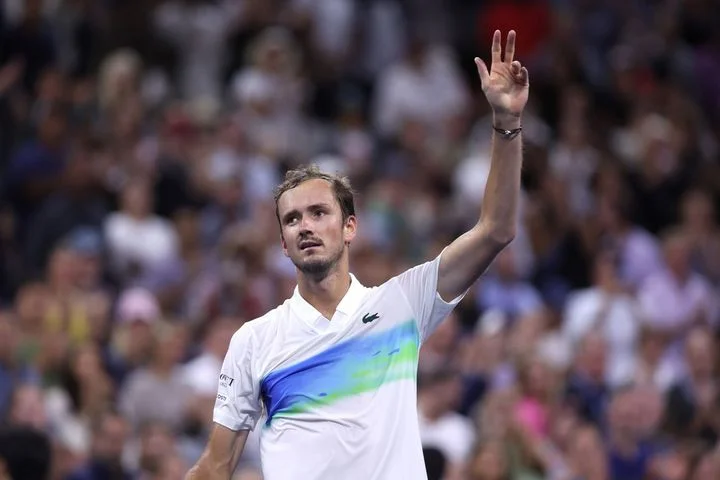 Даниил Медведев второй год подряд выходит в четвертьфинал US Open Даниил Медведев второй год подряд выходит в четвертьфинал US Open