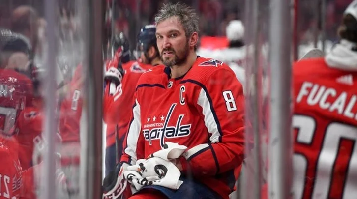 Нападающий Александр Овечкин вышел на 22-е место в списке лучших бомбардиров в истории НХЛ Нападающий Александр Овечкин вышел на 22-е место в списке лучших бомбардиров в истории НХЛ