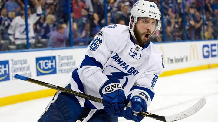 Кучеров повторил рекорд Штястны по числу ассистов за сезон НХЛ для европейцев Кучеров повторил рекорд Штястны по числу ассистов за сезон НХЛ для европейцев