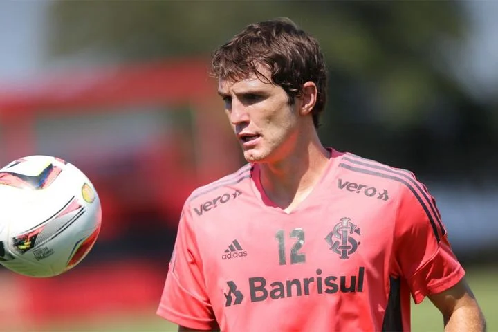 Марио Фернандес расторг контракт «Интернасьоналем» по личным причинам