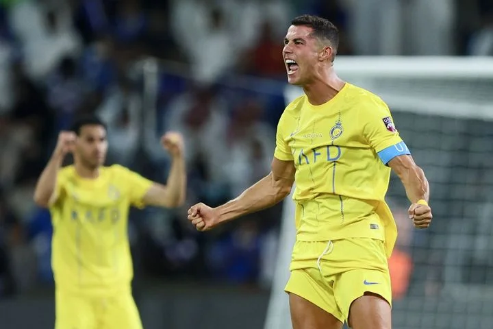 Аарон Рэмзи: «Роналду – шутник и любит посмеяться, но когда приходит время тренироваться или играть, он сосредоточен» Аарон Рэмзи: «Роналду – шутник и любит посмеяться, но когда приходит время тренироваться или играть, он сосредоточен»