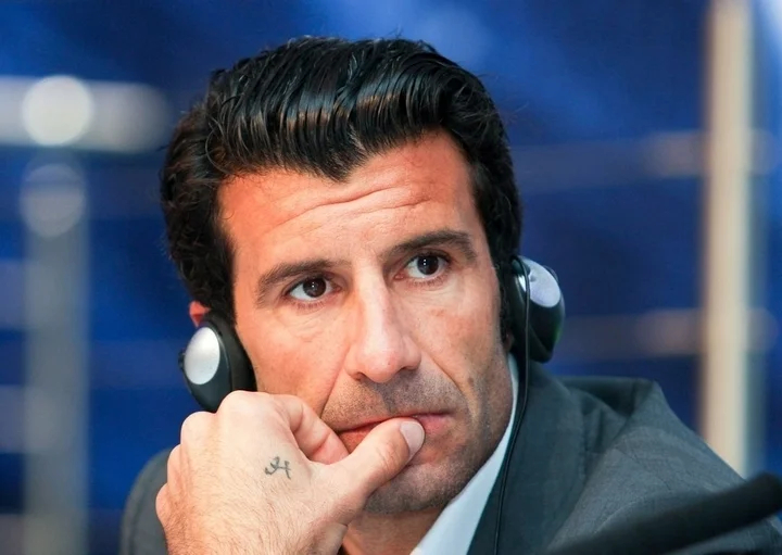 Луиш Фигу: «Играть в футболке «Реала» – большая честь и большая ответственность» Луиш Фигу: «Играть в футболке «Реала» – большая честь и большая ответственность»