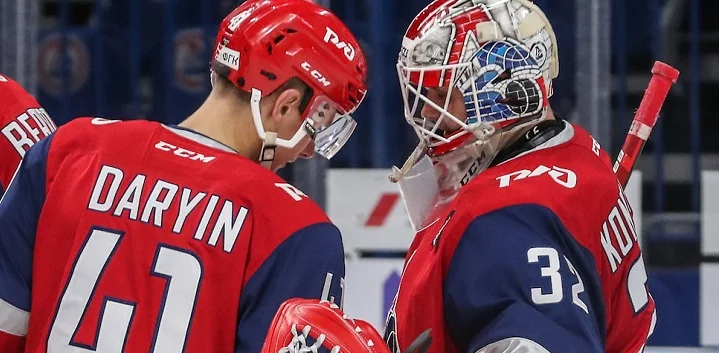 «Локомотив» подписал контракт с Варнаковым до конца сезона «Локомотив» подписал контракт с Варнаковым до конца сезона