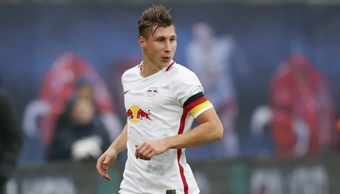 «Лейпциг» после поражения «Боруссии» Менхенгладбах опустился из зоны ЛЧ «Лейпциг» после поражения «Боруссии» Менхенгладбах опустился из зоны ЛЧ