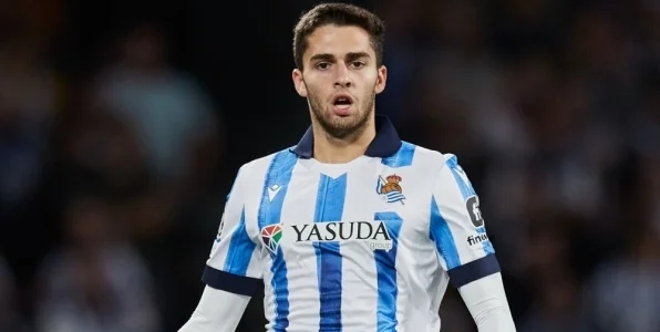 В «Реал Сосьедаде» сообщили, что Захарян вернулся в общую группу В «Реал Сосьедаде» сообщили, что Захарян вернулся в общую группу