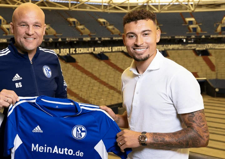 Йордан Ларссон: «Я очень рад, что трансфер состоялся. В последние месяцы «Шальке» пережил впечатляющее развитие, за которым я внимательно следил издалека» Йордан Ларссон: «Я очень рад, что трансфер состоялся. В последние месяцы «Шальке» пережил впечатляющее развитие, за которым я внимательно следил издалека»