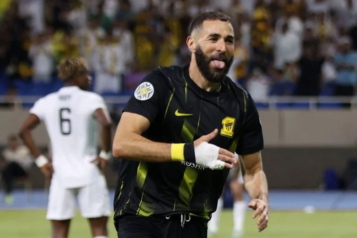 Хет-трик Карима Бензема помог «Аль-Иттихаду» победить «Абху» Хет-трик Карима Бензема помог «Аль-Иттихаду» победить «Абху»