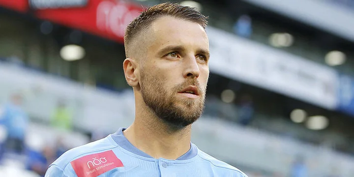 Дмитрий Комбаров о желании возглавить «Спартак»: «Есть огромное желание помочь команде выиграть титул» Дмитрий Комбаров о желании возглавить «Спартак»: «Есть огромное желание помочь команде выиграть титул»