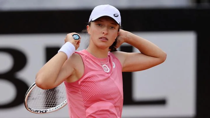 Швентек снялась с турнира в Майами из-за травмы ребра Швентек снялась с турнира в Майами из-за травмы ребра