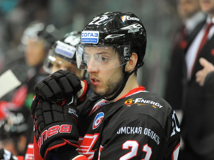 Защитник «Нефтехимика» Максим Гончаров после 3:4 c «Локо»: «Возможно, мы не справились с волнением, лишние отбросы были» Защитник «Нефтехимика» Максим Гончаров после 3:4 c «Локо»: «Возможно, мы не справились с волнением, лишние отбросы были»