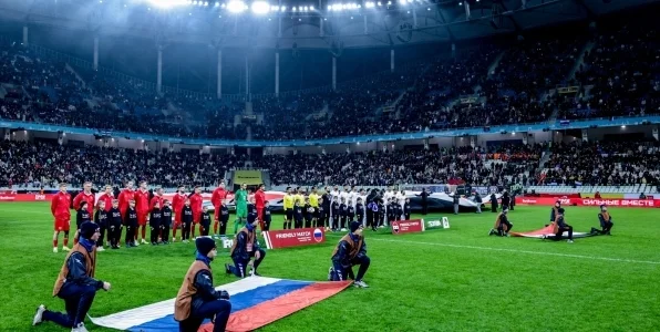 Лепехин уверен, что на матч сборной России с «Амкалом» пришло бы много зрителей Лепехин уверен, что на матч сборной России с «Амкалом» пришло бы много зрителей