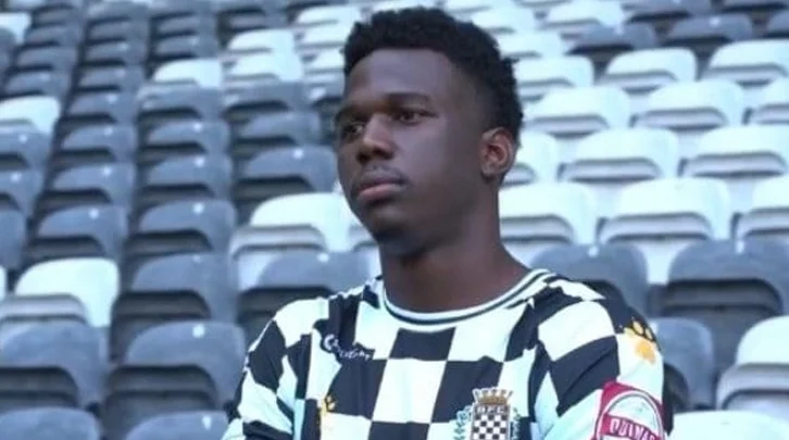 «Манчестер Сити» хочет подписать Джексона Поросо из «Боавишты» «Манчестер Сити» хочет подписать Джексона Поросо из «Боавишты»