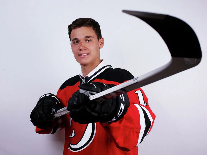 Михаил Мальцев продлил контракт с «Колорадо» на один сезон Михаил Мальцев продлил контракт с «Колорадо» на один сезон