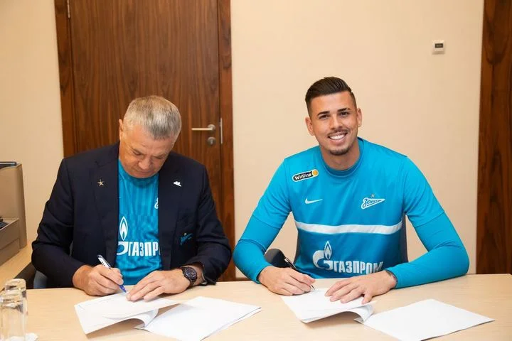 «Зенит» объявил об аренде Ивана Куарезмы