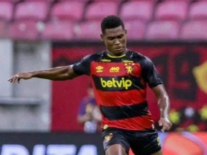 В агентстве Нассома подтвердили интерес «Зенита» к 21-летнему бразильцу