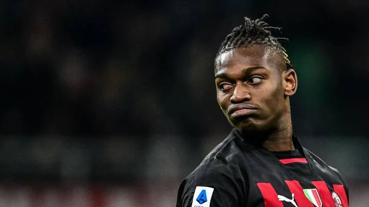 Антонио Кассано: «Рафаэль Леау является не рыбой и не мясом. В прошлом сезоне даже форвард «Фиорентины» М’Бала Нзола забил больше голов, чем португалец» Антонио Кассано: «Рафаэль Леау является не рыбой и не мясом. В прошлом сезоне даже форвард «Фиорентины» М’Бала Нзола забил больше голов, чем португалец»