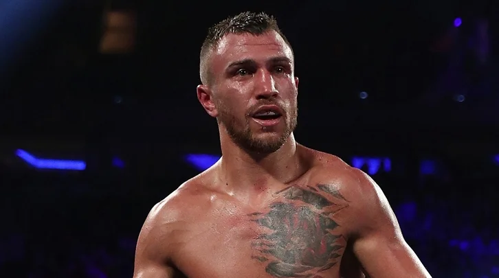 Украинец Ломаченко отказался от боя с чемпионом мира Камбососом Украинец Ломаченко отказался от боя с чемпионом мира Камбососом