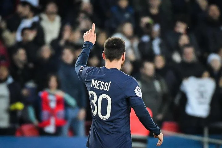 Кристоф Гальтье: «Месси наше ключевое звено. Нужно еще чаще давать ему мяч» Кристоф Гальтье: «Месси наше ключевое звено. Нужно еще чаще давать ему мяч»