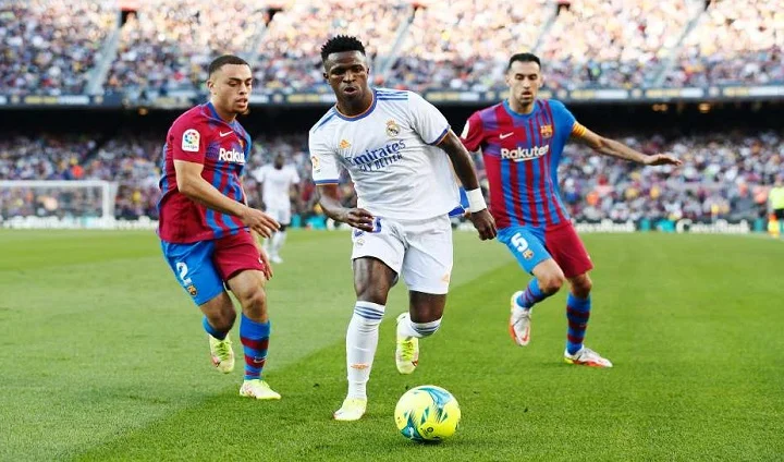 «Барселона» и «Реал» объявили стартовые составы на Эль-класико