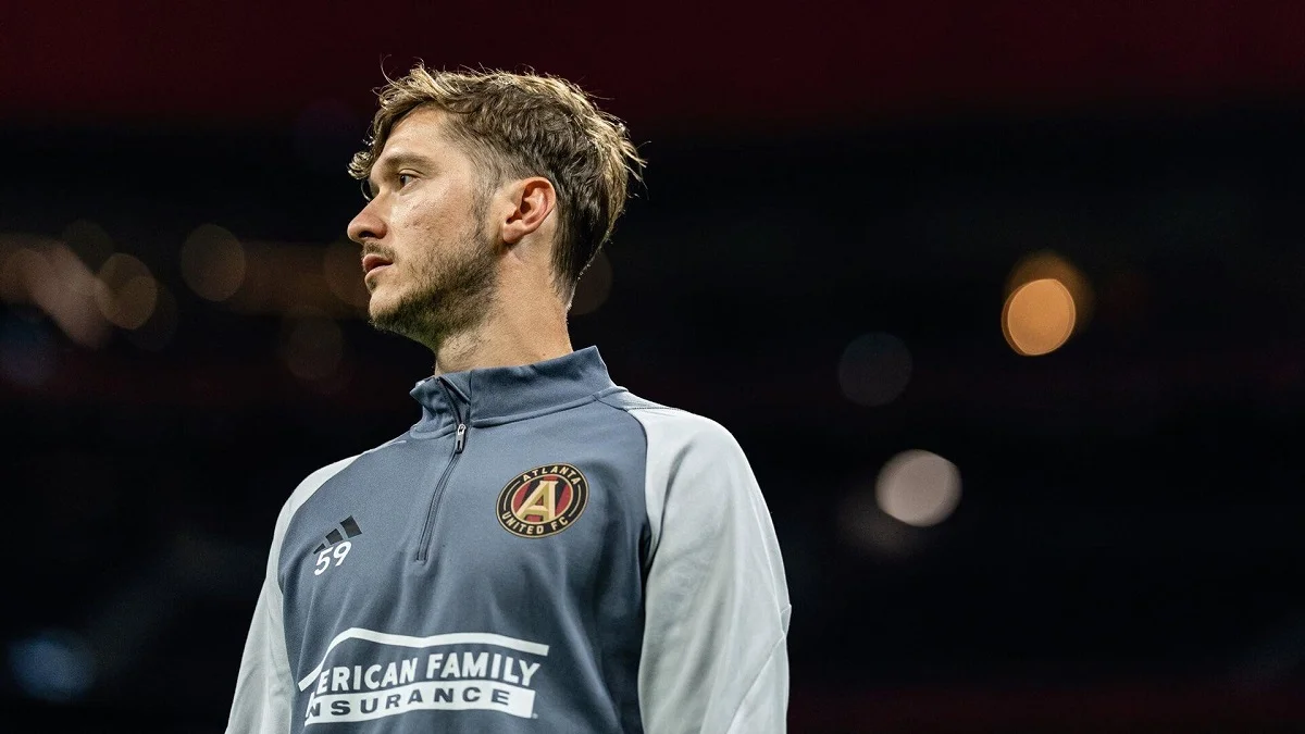 Шпинев: «История с отсутствием флага у Миранчука — негодяйство» Шпинев: «История с отсутствием флага у Миранчука — негодяйство»