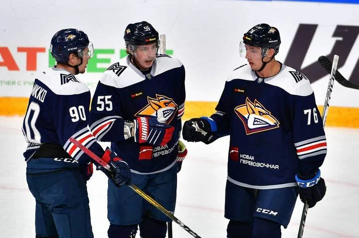 Александр Кожевников: «Нет ничего страшного в трех подряд поражениях «Металлурга». Клуб при Илье Воробьеве давно стал одним из лидеров Востока» Александр Кожевников: «Нет ничего страшного в трех подряд поражениях «Металлурга». Клуб при Илье Воробьеве давно стал одним из лидеров Востока»