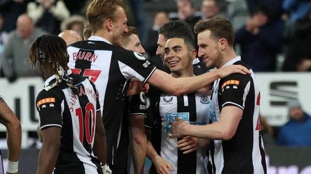 Боссы «Ньюкасла» заплатят один миллион фунтов игрокам в случае победы в Кубке лиги Боссы «Ньюкасла» заплатят один миллион фунтов игрокам в случае победы в Кубке лиги