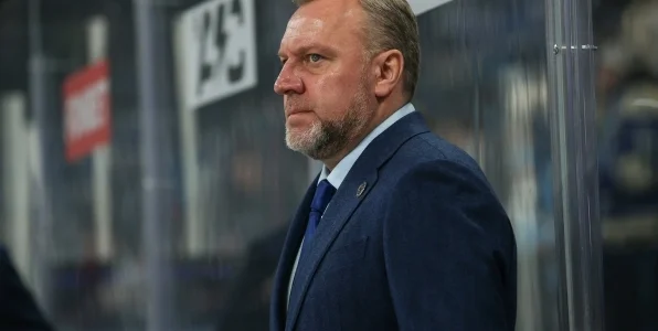 Плющев: «Сибирь» не могла так сдать без какой-либо причины, что-то в клубе происходит Плющев: «Сибирь» не могла так сдать без какой-либо причины, что-то в клубе происходит