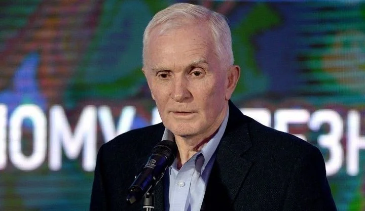 Александр Пашков: «Проблемы «Локомотива» связаны с застоем в руководстве» Александр Пашков: «Проблемы «Локомотива» связаны с застоем в руководстве»