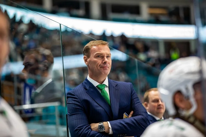 Виктор Козлов про поражение от «Ак Барса»: «Хороший, боевой и зрелищный матч с обилием голевых моментов с обеих сторон» Виктор Козлов про поражение от «Ак Барса»: «Хороший, боевой и зрелищный матч с обилием голевых моментов с обеих сторон»