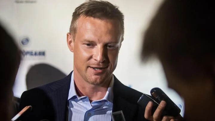 Малафеев: «Попытаться отправить «Спартак» в «стыки», как в свое время «Динамо» было отправлено в ФНЛ» Малафеев: «Попытаться отправить «Спартак» в «стыки», как в свое время «Динамо» было отправлено в ФНЛ»